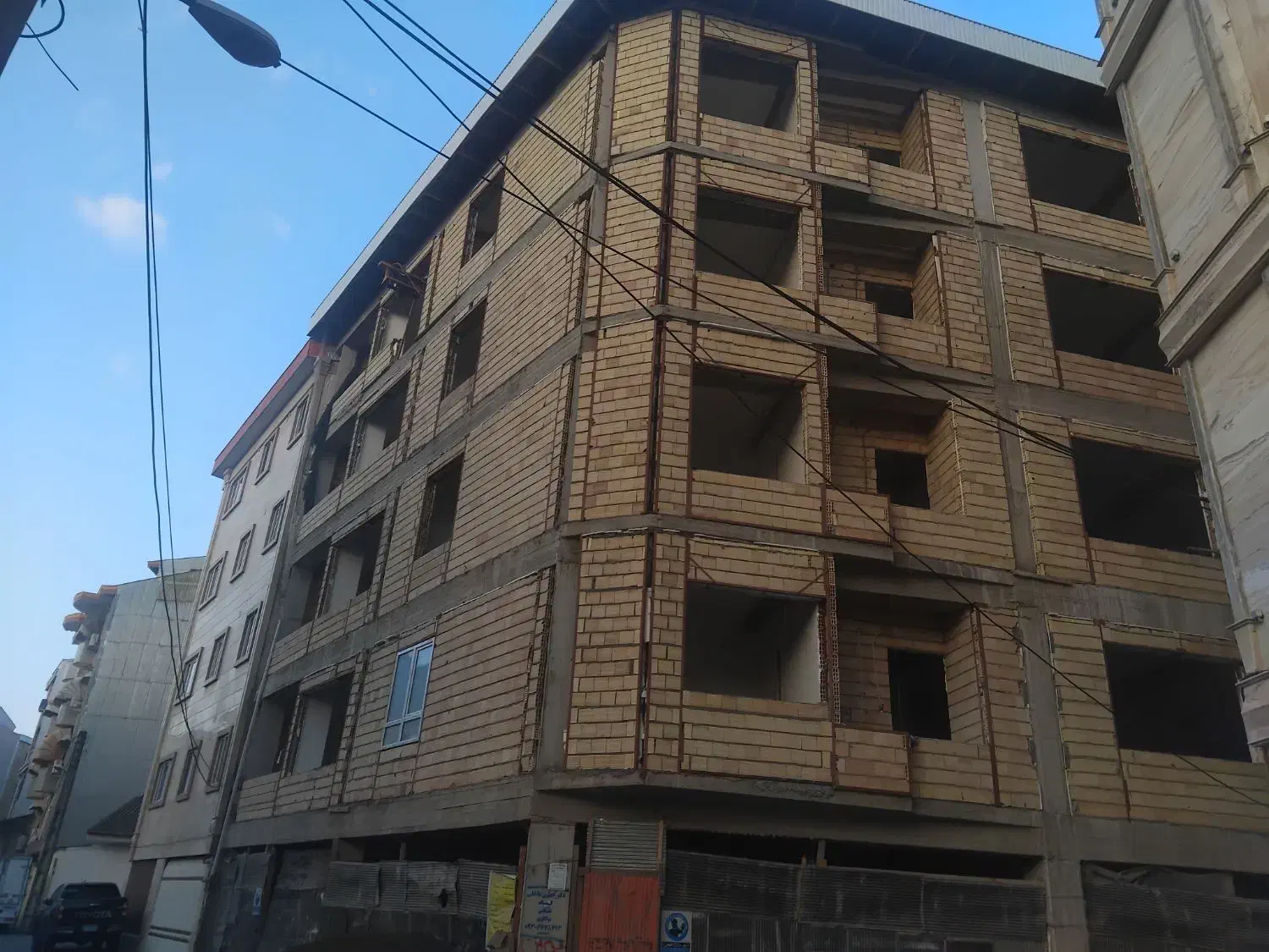 پیش فروش رشتیان ۹۵متری خوش نقشه|پیشفروش املاک|رشت, جهاد|دیوار