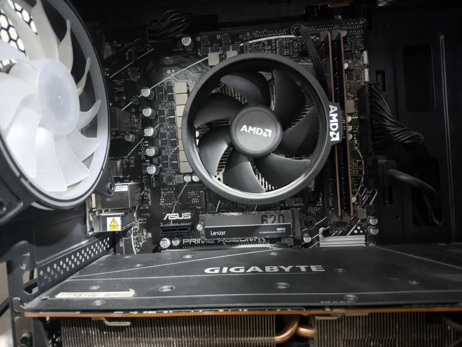 کیس گیمینگ Rx 6800 xt gigabite|رایانه رومیزی|تهران, تهرانپارس شرقی|دیوار