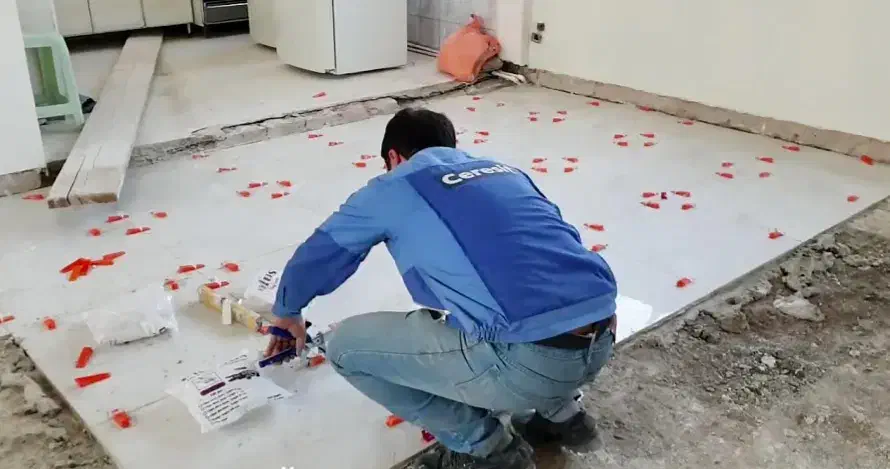 انجام کارهای ساختمانی کاشی سرامیک موزائیک سنگ|خدمات پیشه و مهارت|قروه, |دیوار