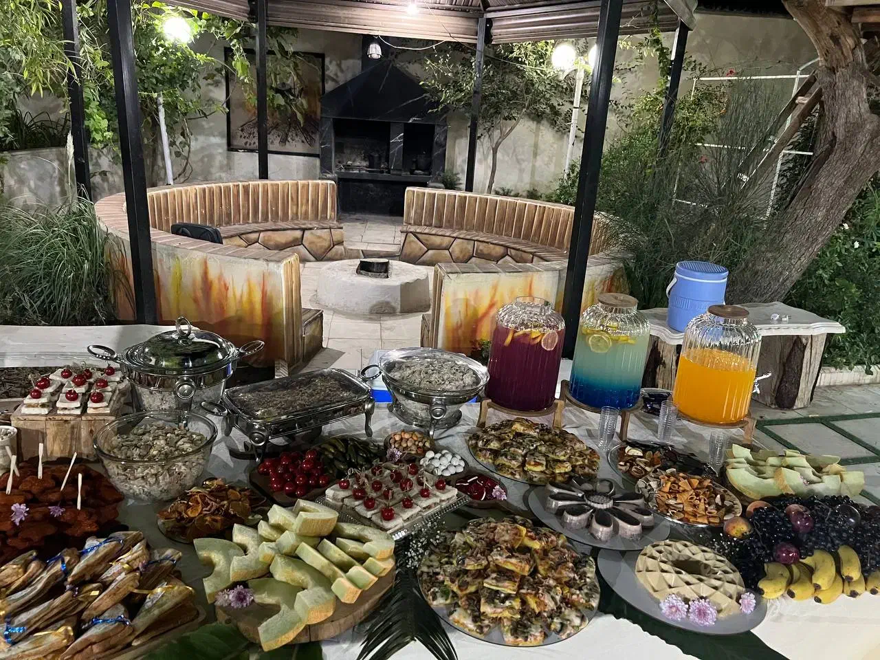 باغ ویلای اجاره ای مروارید بااستخر آبگرم در تربت|اجارهٔ کوتاه‌مدت ویلا و باغ|تربت‌حیدریه, کوی شهید احمدزاده ملکی|دیوار