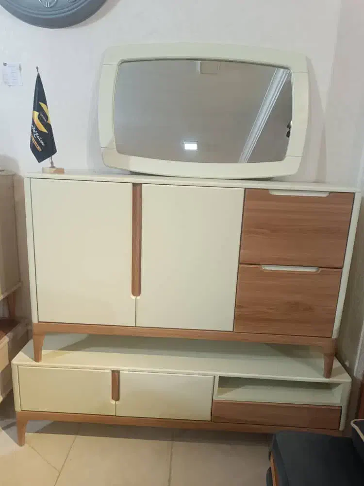 آینه کنسول های کرم گردویی مجموعه زرکالا|بوفه، ویترین، کنسول|یاسوج, |دیوار