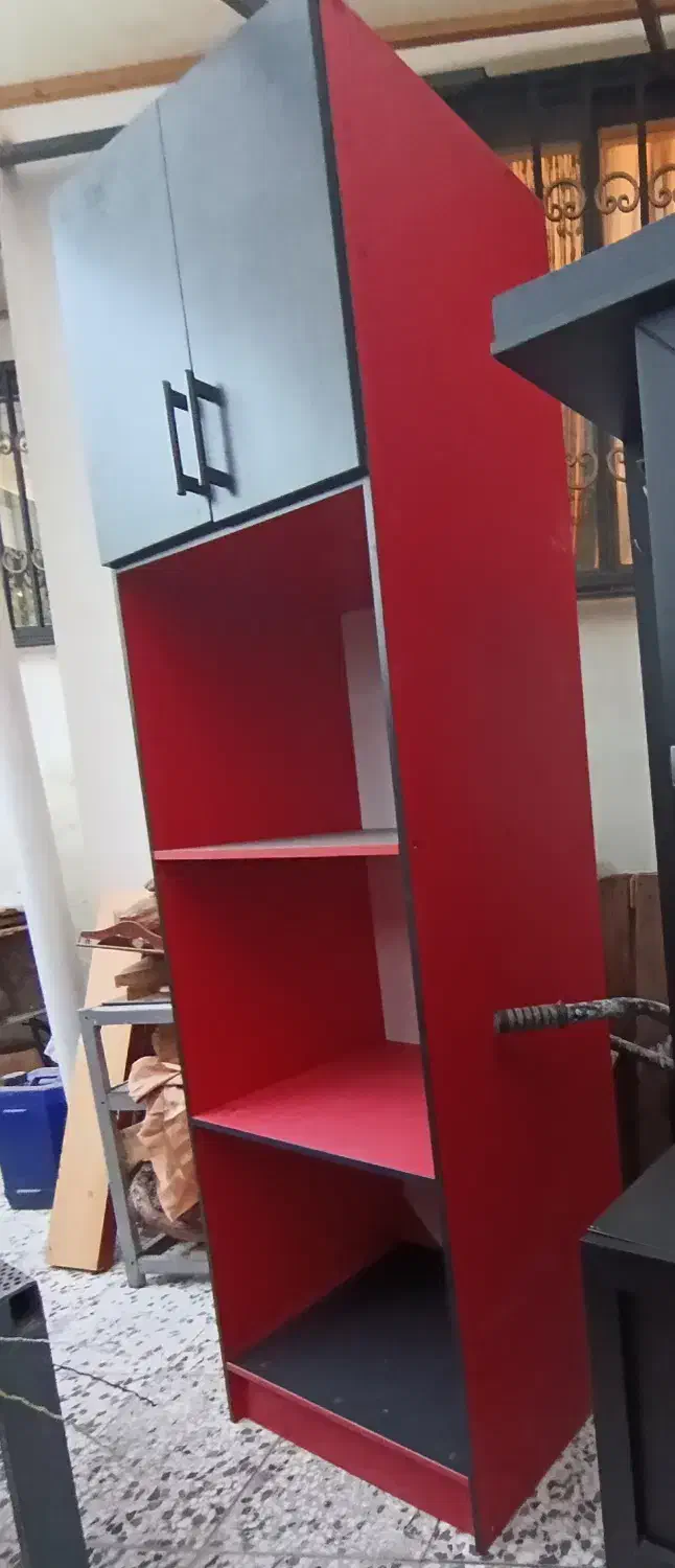 کمد ویترینی سالم و تمیز، سینک ظرفشویی سالم|بوفه، ویترین، کنسول|نوشهر, |دیوار