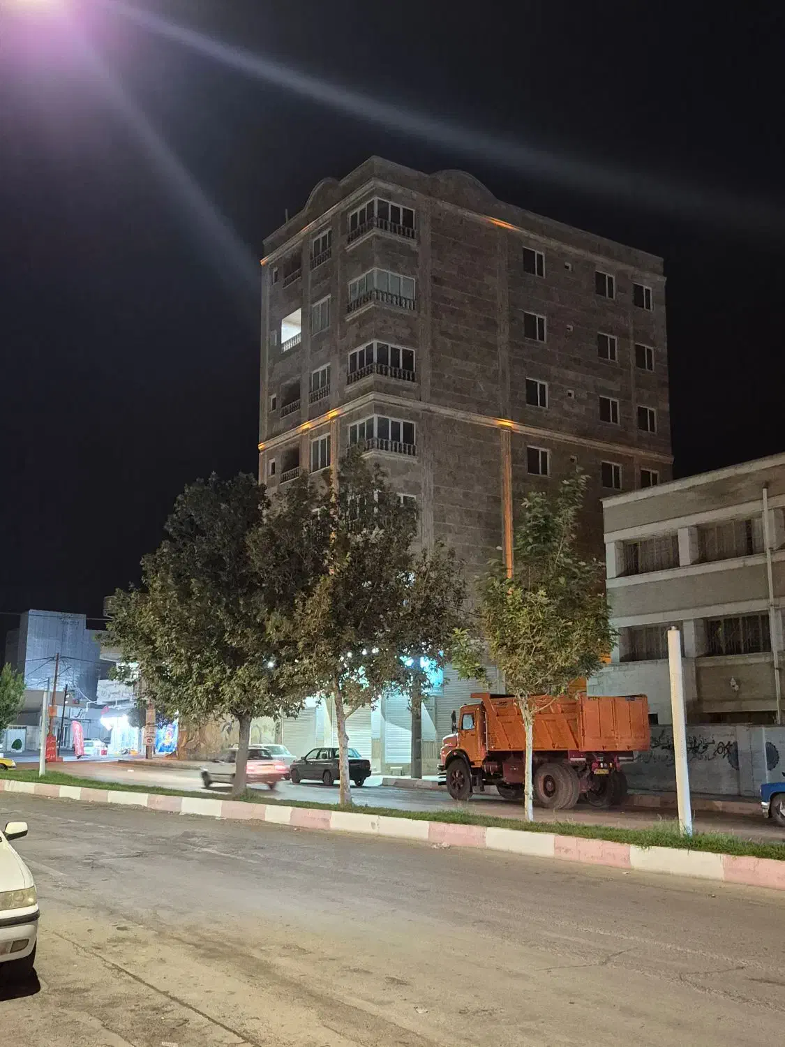 واحد در میدان سلمان فارسی|فروش آپارتمان|ایلام, |دیوار