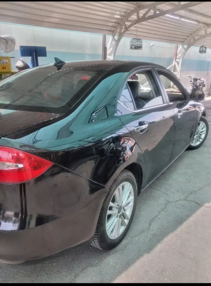 جک جی5|خودرو سواری و وانت|بروجن, |دیوار