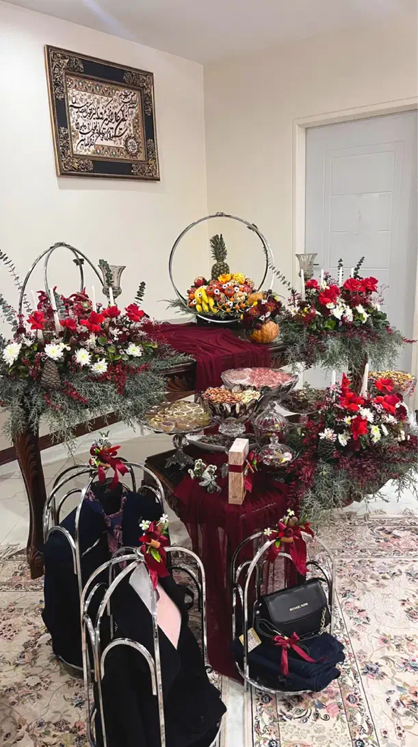 گل طبیعی برای دکور یلدا|گل و گیاه طبیعی|مشکین‌دشت, |دیوار