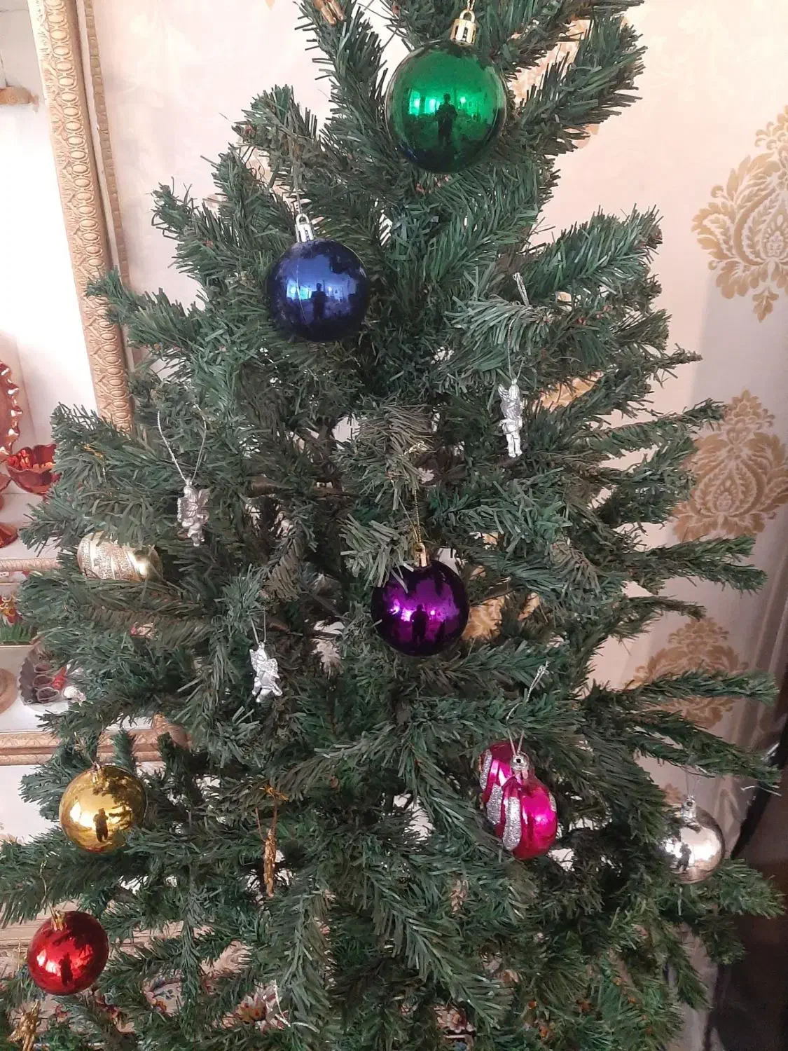 درخت کریسمس|گل مصنوعی|بروجرد, |دیوار