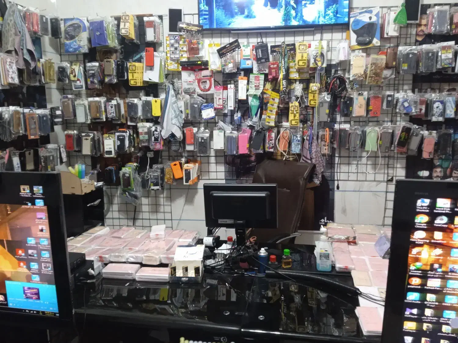 واگذاری مغازه کلوپ خدمات کامپیوتری|اجارهٔ مغازه و غرفه|خرمآباد, |دیوار