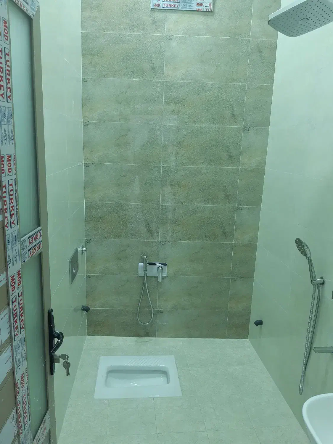 کاشی،گاشیکاری،کاشیکار،سرامیکارسنگ انتیگ بین کابینت|خدمات پیشه و مهارت|تهران, گیشا|دیوار