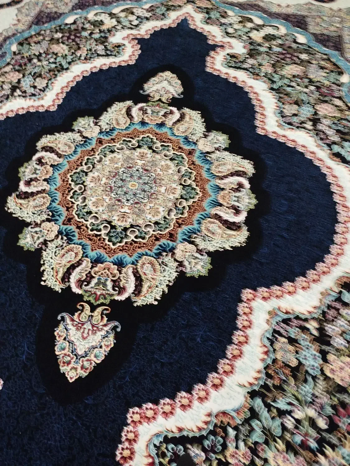 فرش سورمه ای درحد نو۵۷میلیون|فرش|یاسوج, |دیوار