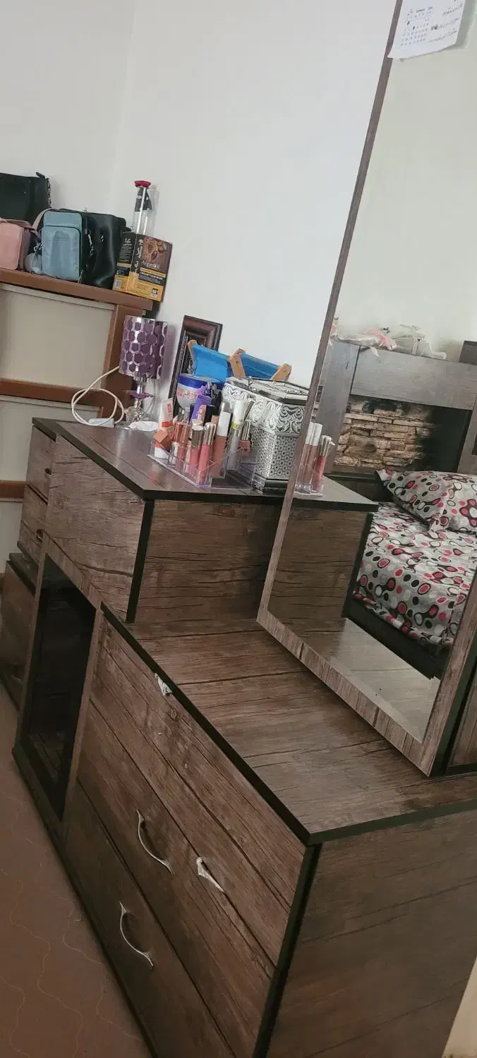 تخت و کمدمیز بچگانه و بزرگسال|تخت و سرویس خواب|گرگان, |دیوار