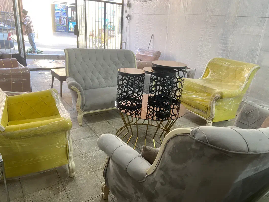 مبل چستر ۷نفره بامیز عسلی|مبلمان خانگی و میز عسلی|پاکدشت, حصار امیر|دیوار