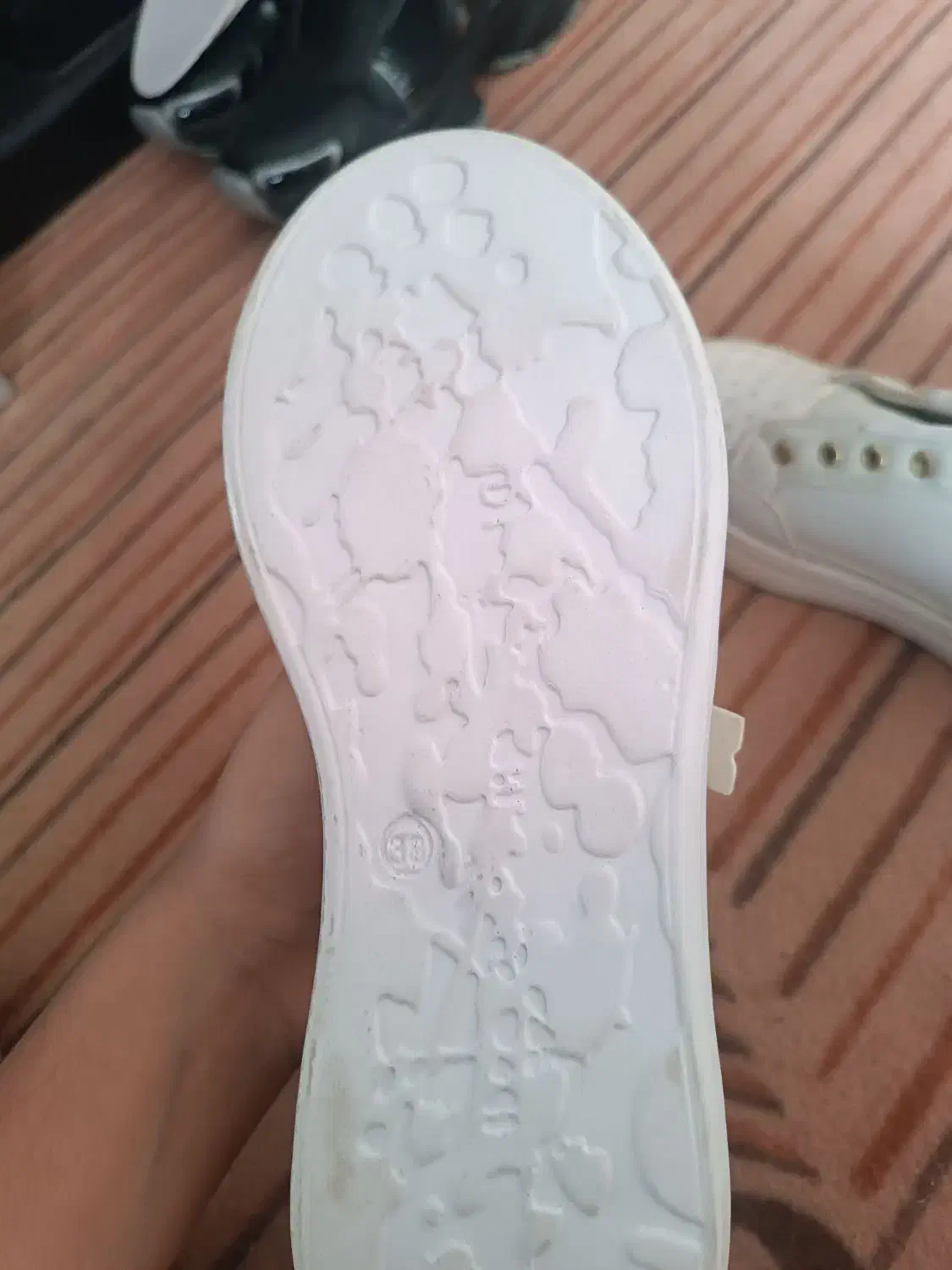 کفش زنانه سایز 38 اسپرت|کیف، کفش، کمربند|زابل, |دیوار