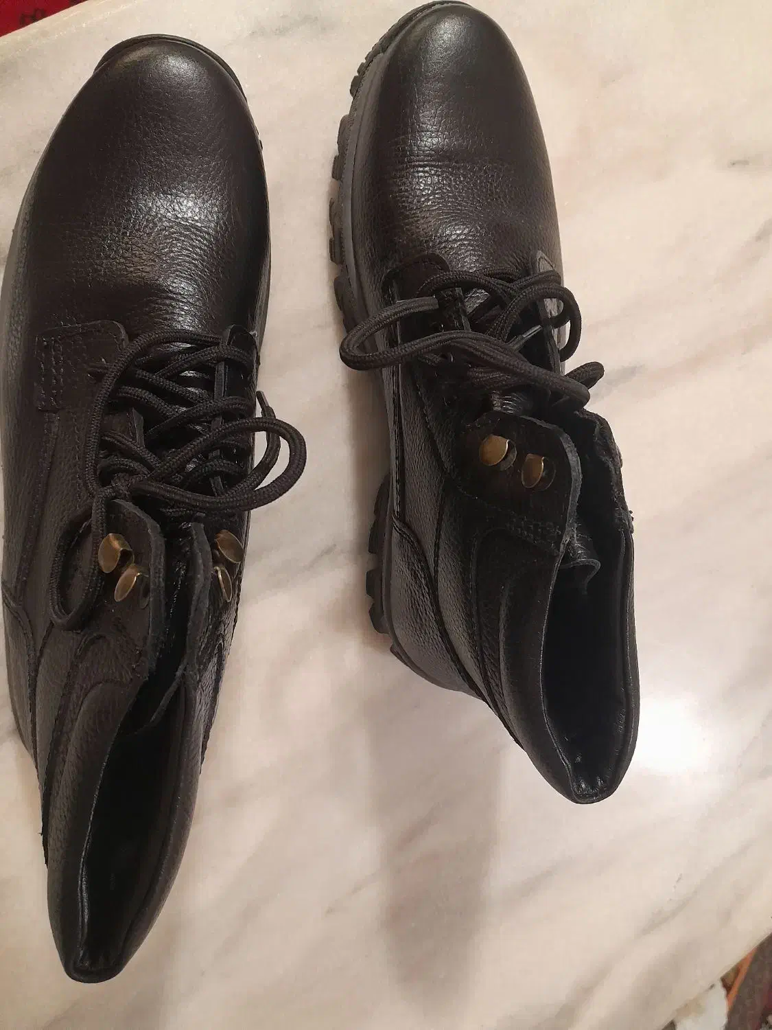 نیم بوت . پوتین|کیف، کفش، کمربند|گنبد کاووس, |دیوار