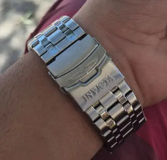 ساعت غول پیکر|ساعت|یاسوج, |دیوار