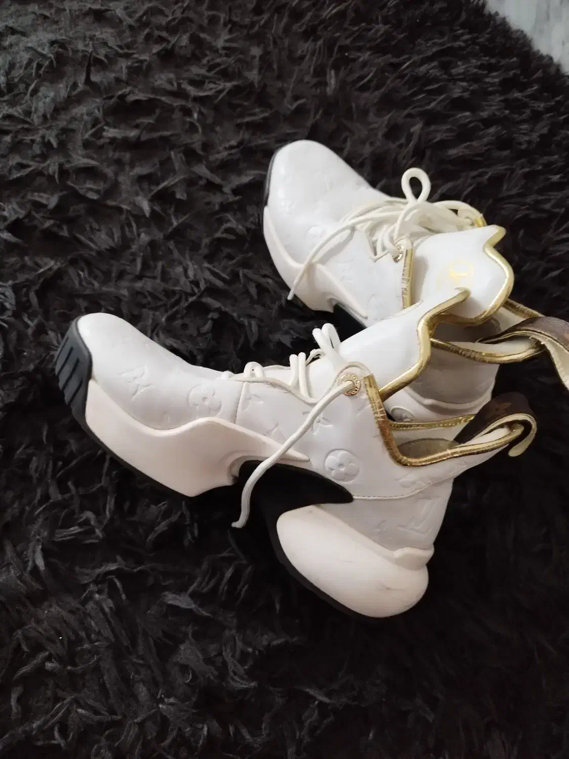 کتونی های کوالیتی ال وی|کیف، کفش، کمربند|آمل, |دیوار