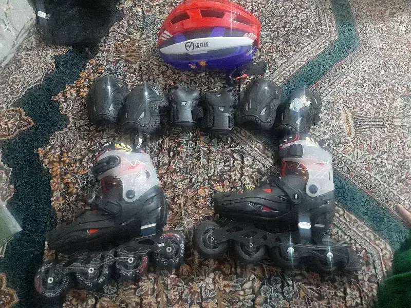 کفش اسکیت|دوچرخه، اسکیت، اسکوتر|بجنورد, |دیوار