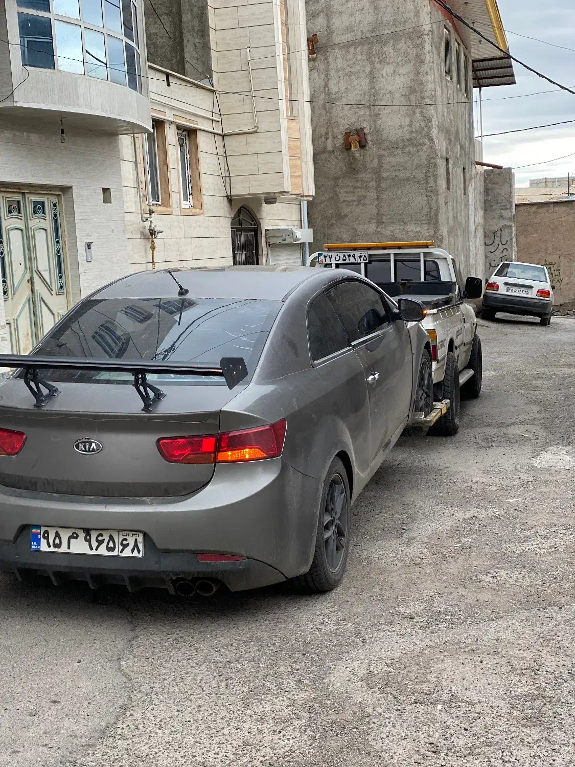 امداد خودرو/یدک کش/خودرو بر/نیسان جرثقیل|خدمات حمل و نقل|میانه, |دیوار