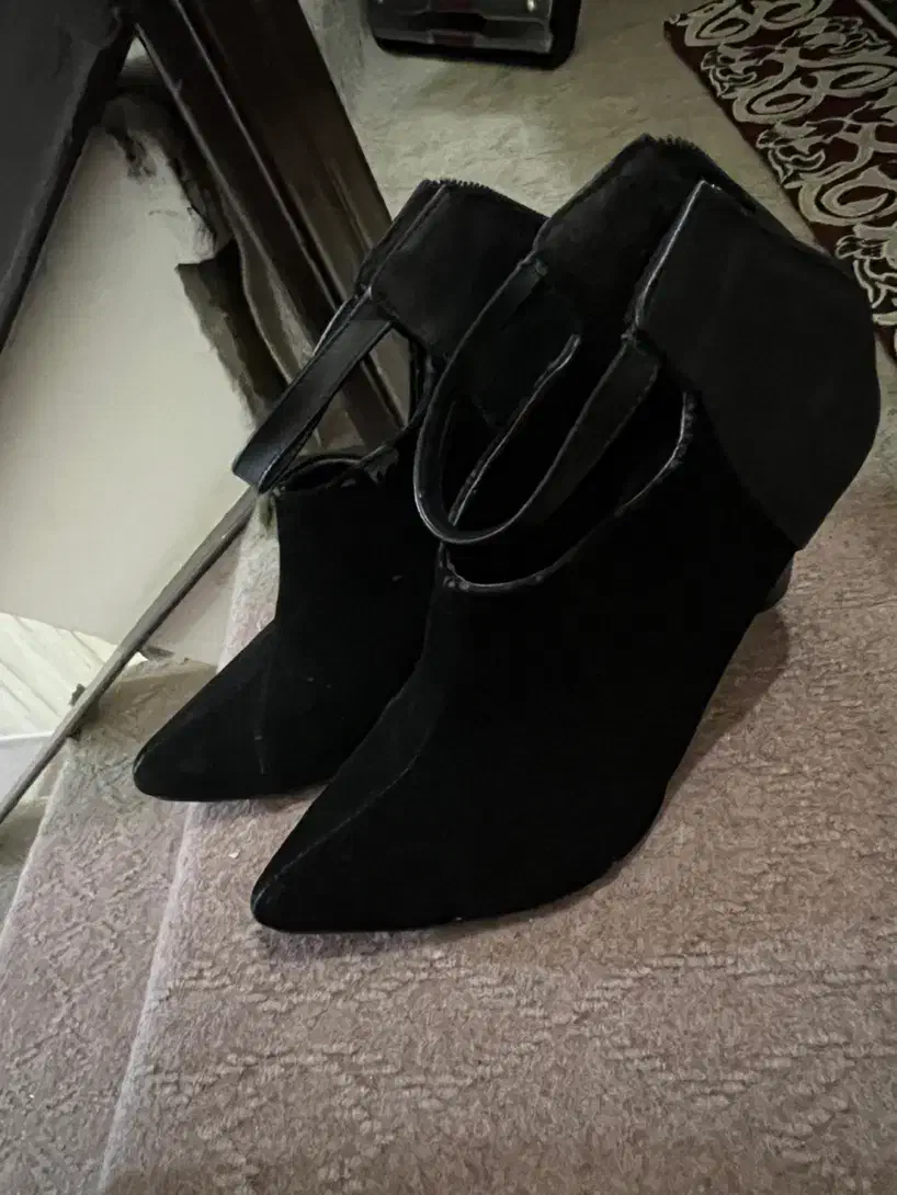 نیم بوت وکفش مجلسی ترک|کیف، کفش، کمربند|ارومیه, |دیوار