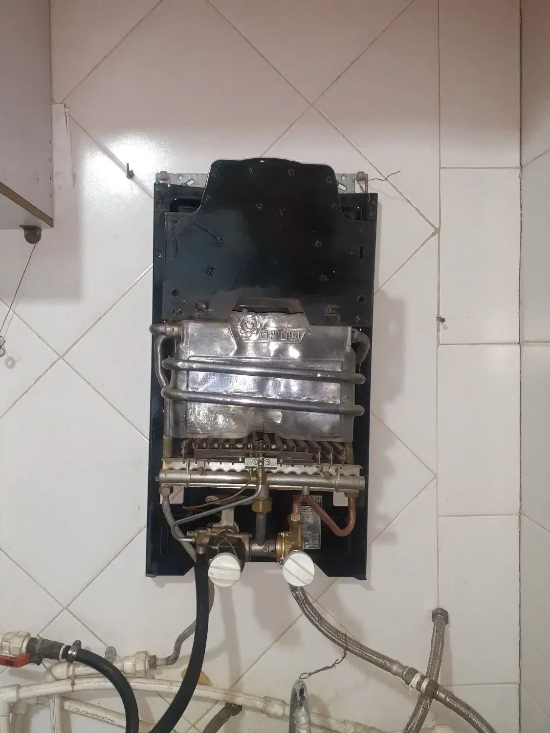 ا اگر ابگرمکن کهنه دارید تعویض هم میکنم|آبگرمکن، پکیج، شوفاژ|اسلام‌شهر, شهرک مصطفی خمینی|دیوار