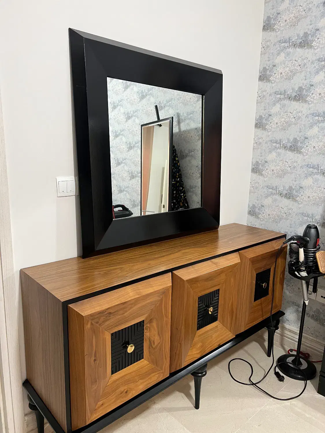 کنسول|بوفه، ویترین، کنسول|مشهد, هنرستان|دیوار