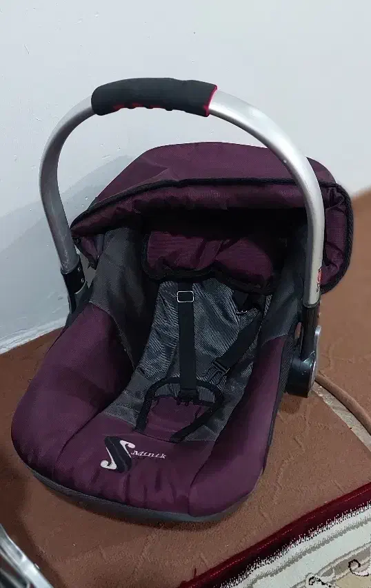 کریر و کالسکه نوزاد|کالسکه و لوازم جانبی|سلماس, |دیوار