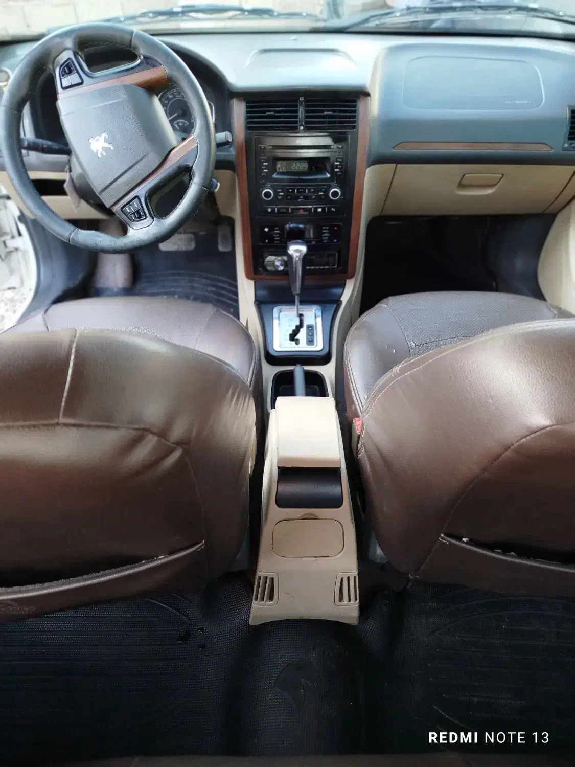 پژوتیوفایو|خودرو کلاسیک|گنبد کاووس, |دیوار