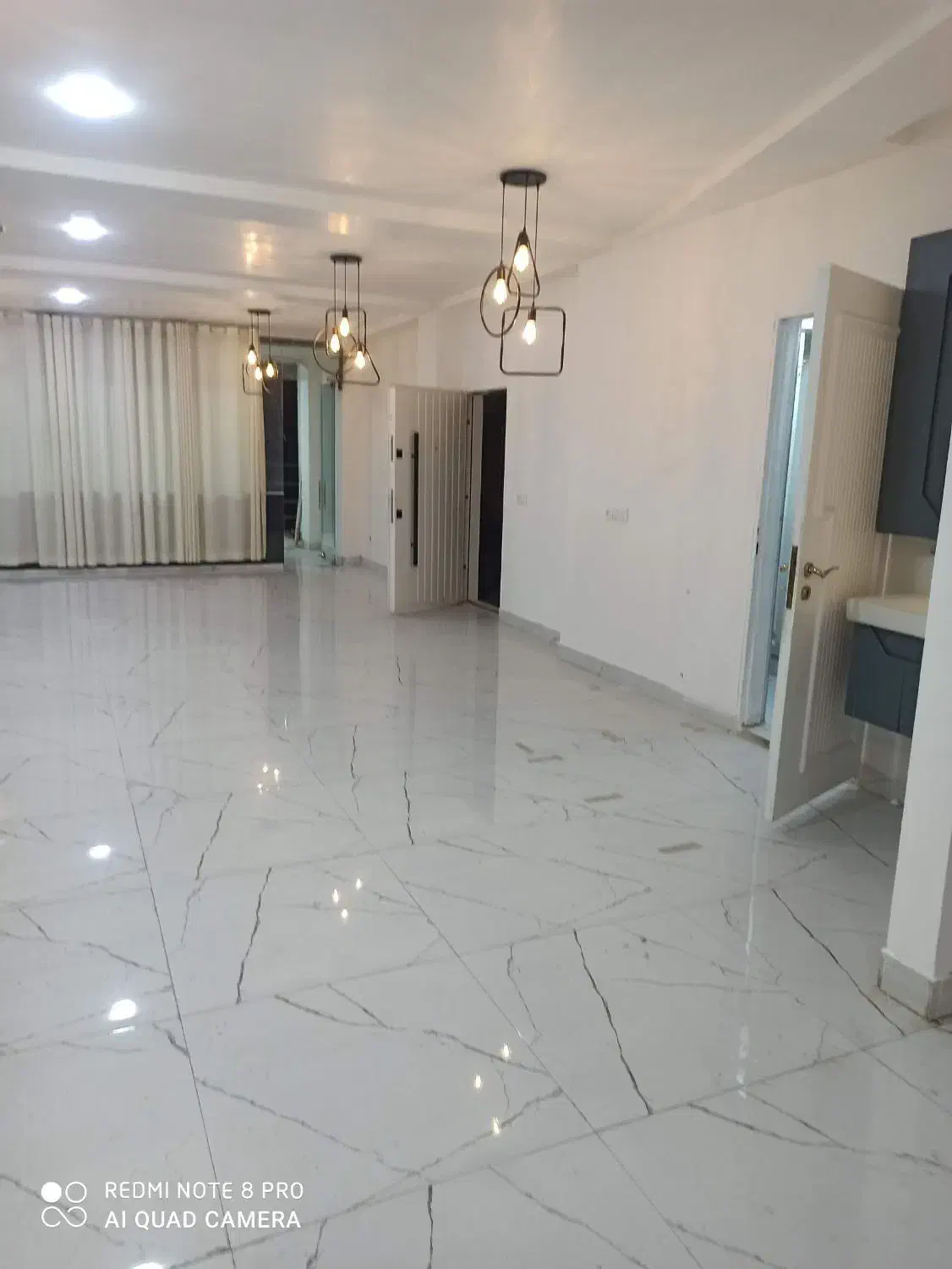 اجاره سالن شیشه ای|فروش مغازه و غرفه|دهدشت, |دیوار