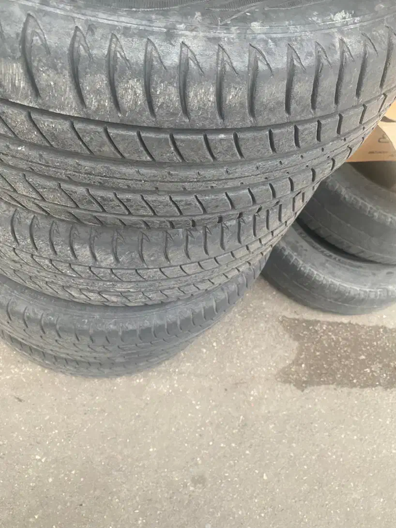 لاستیک ماشین اج سی کراس|قطعات یدکی و لوازم جانبی|رشت, جهاد|دیوار