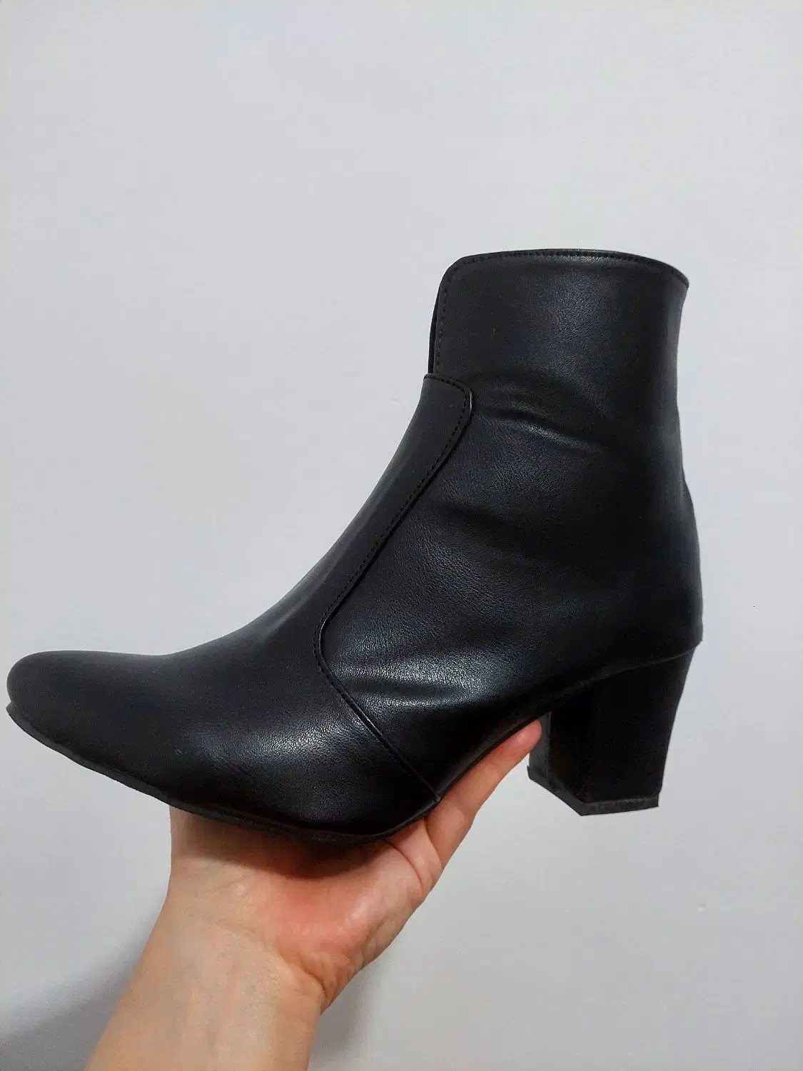 بوت چرم زیپ دار|کیف، کفش، کمربند|کرمان, |دیوار