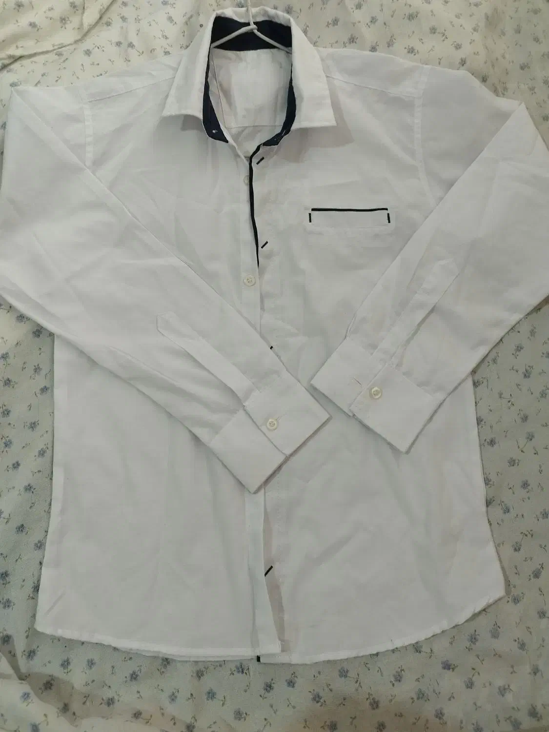 لباس بچه گانه|کفش و لباس بچه|قم, ژاندارمها|دیوار