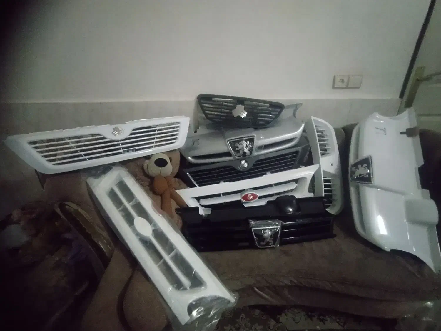 لوازم یدکی نرخ تهران در|قطعات یدکی و لوازم جانبی|زاهدان, |دیوار