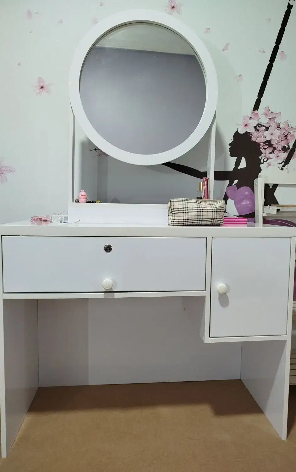 میز آرایشی|مبلمان خانگی و میز عسلی|شاهین دژ, |دیوار