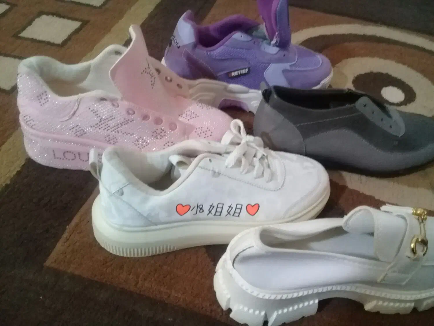 کفش کتونی|کیف، کفش، کمربند|کوهدشت, |دیوار