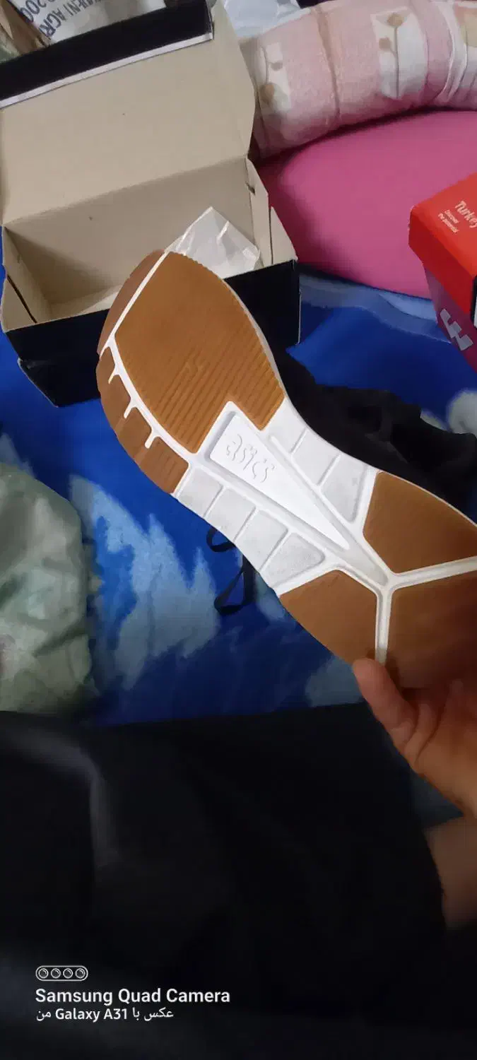 کفش‌اسیکس‌اکبند‌‌‌‌‌سایز‌۴۲|کیف، کفش، کمربند|خوی, |دیوار