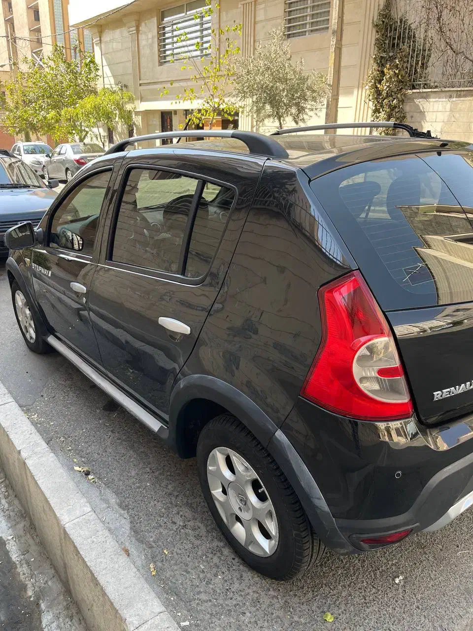 ساندرو استپ وی رنگ دار اتومات شاسی ها سالم|خودرو سواری و وانت|تهران, جنتآباد مرکزی|دیوار