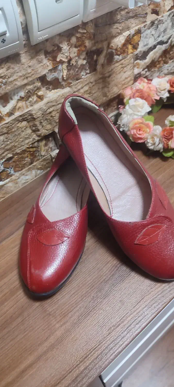 کفش چرم طبیعی رنگ قرمز سایر ۴۰|کیف، کفش، کمربند|کرج, شاهینویلا|دیوار