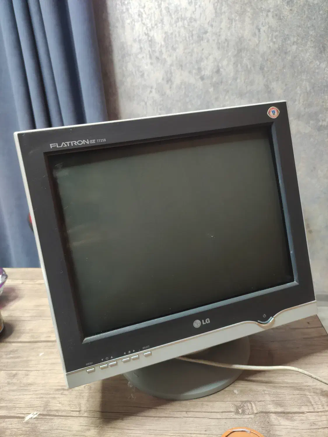 مانیتور ال جی فلترون|رایانه رومیزی|ارومیه, |دیوار