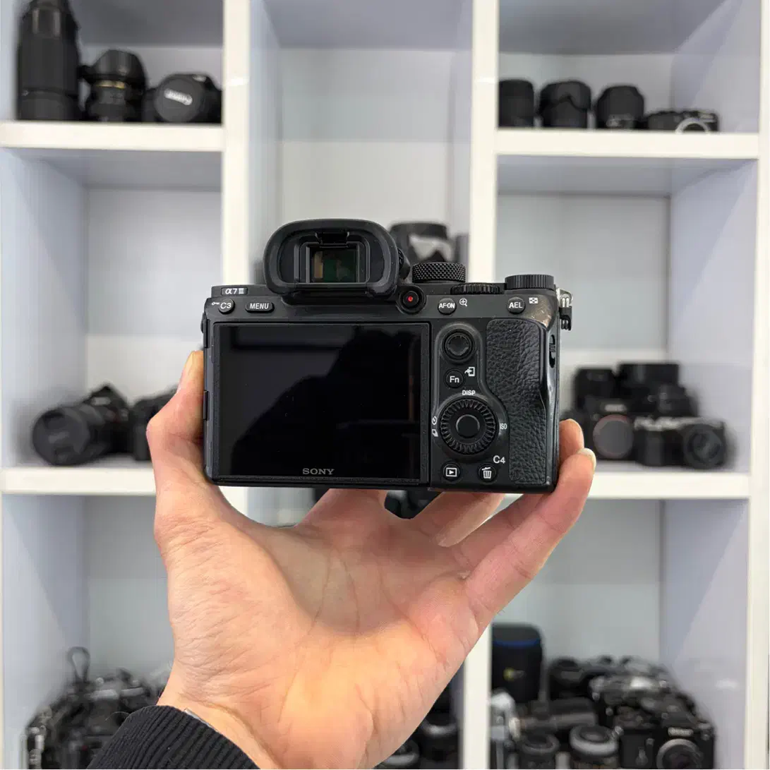 Sony A7 iii|دوربین عکاسی و فیلم‌برداری|تهران, فردوسی|دیوار