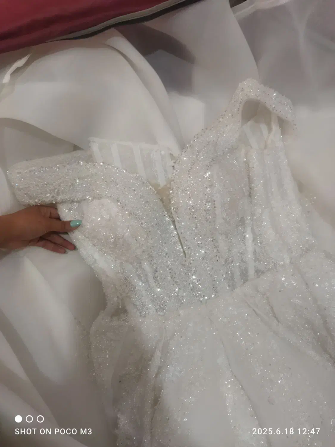 فروش لباس عروس کاملا سالم و تمیز کم کار|لباس|نیشابور, ۲۲ بهمن|دیوار