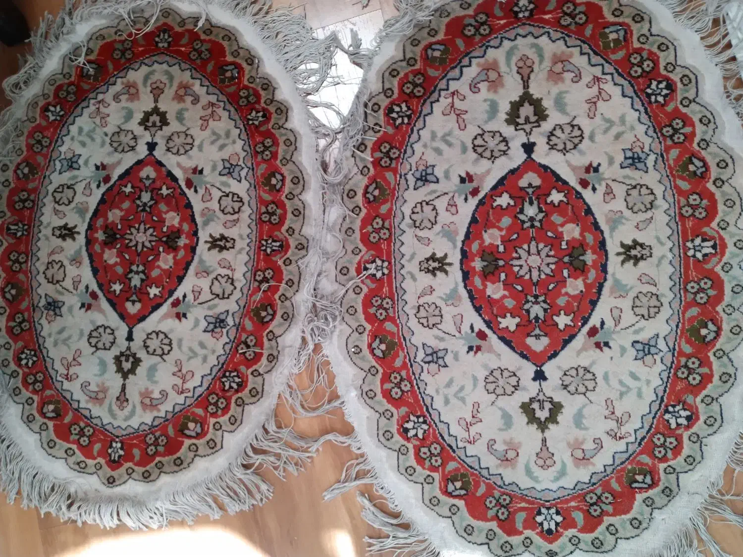 فرش دستباف بیضی جفت 50 رج تبریز|فرش|کرج, جهان‌شهر|دیوار