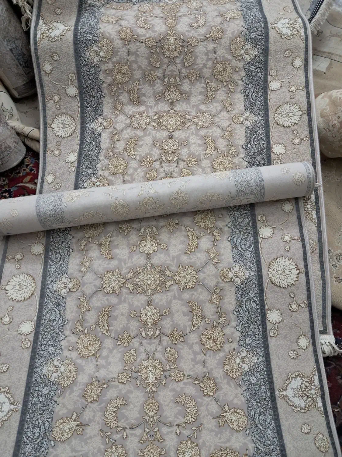 ۲تا فرش۱/۵متری و۲تاگرد۳متری۱۲۰۰شانه۳۶۰۰تراکم آکبند|فرش|تهران, سجاد|دیوار