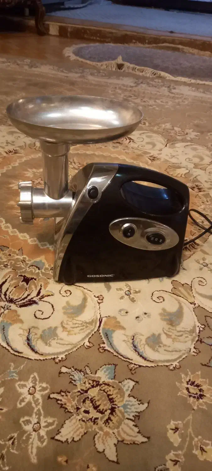 چرخ خیاطی و آبمیوه گیری و ....|خردکن، آسیاب، غذاساز|ملکآباد, |دیوار