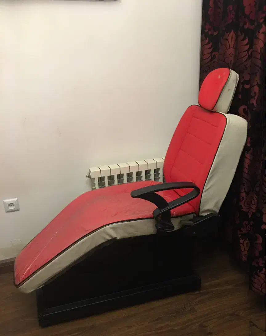 صندلی تاتو و آرایشی|آرایشگاه و سالن‌های زیبایی|بابلسر, |دیوار