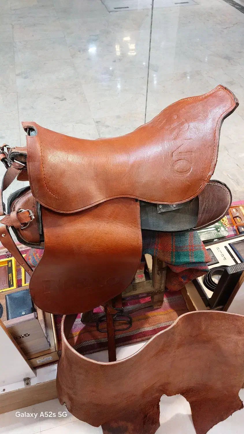 زین چرم طبیعی|اسب و تجهیزات اسب‌سواری|کرمانشاه, |دیوار