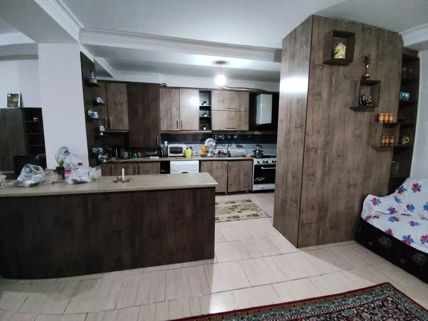 ۹۰ متر/ ۲ خواب/ خ اندیشه/ سندتکبرگ/ فول|فروش آپارتمان|محمدشهر, محمدشهر|دیوار