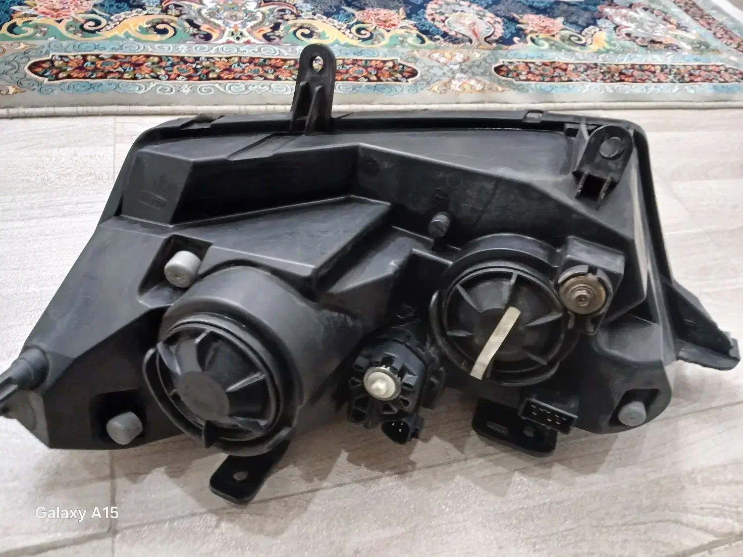 چراغ جلو دنا پلاس|قطعات یدکی و لوازم جانبی|رشت, پل تالشان|دیوار