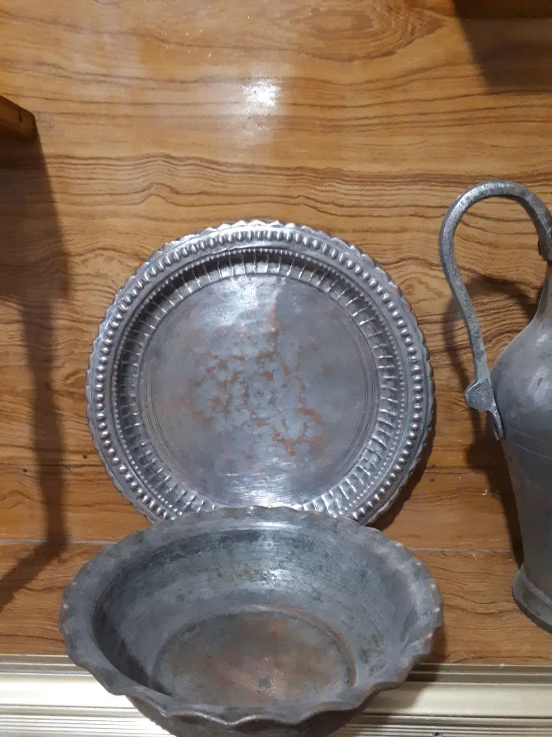 سینی مسی قدیمی|کلکسیون اشیاء عتیقه|کرمانشاه, |دیوار