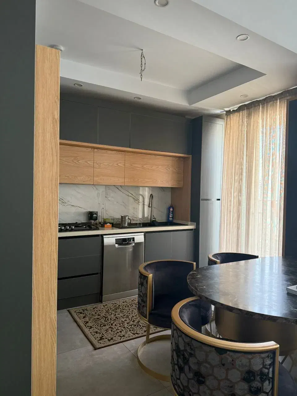 مبلمان ومیزناهارخوری ژورنالی فقط ۸۰ میلیون تومان|مبلمان خانگی و میز عسلی|تهران, دروس|دیوار