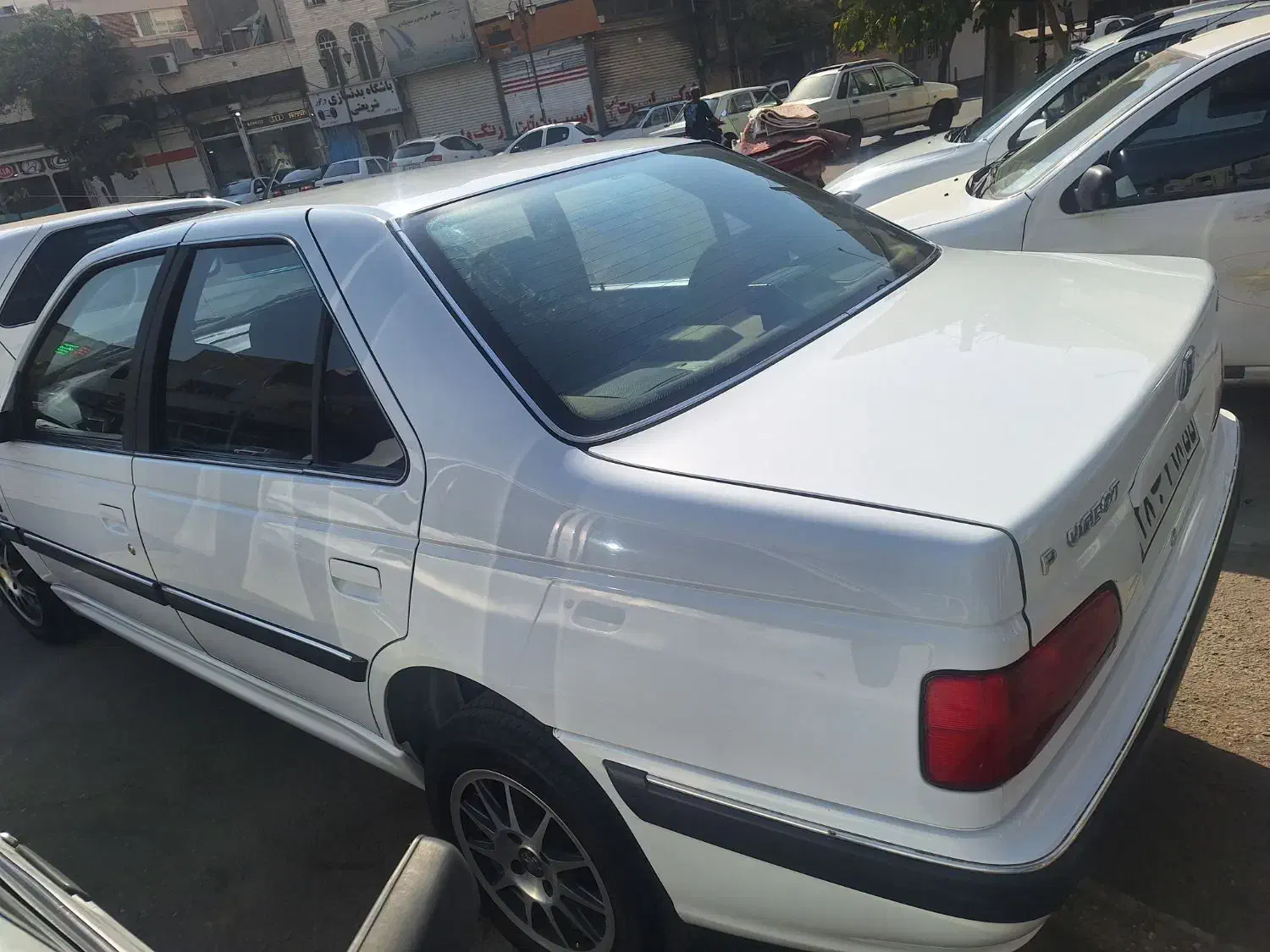 پژو پارس اتومات کارخانه موتور TU5(نقدواقساط)|خودرو سواری و وانت|تهران, شهرک شریعتی|دیوار