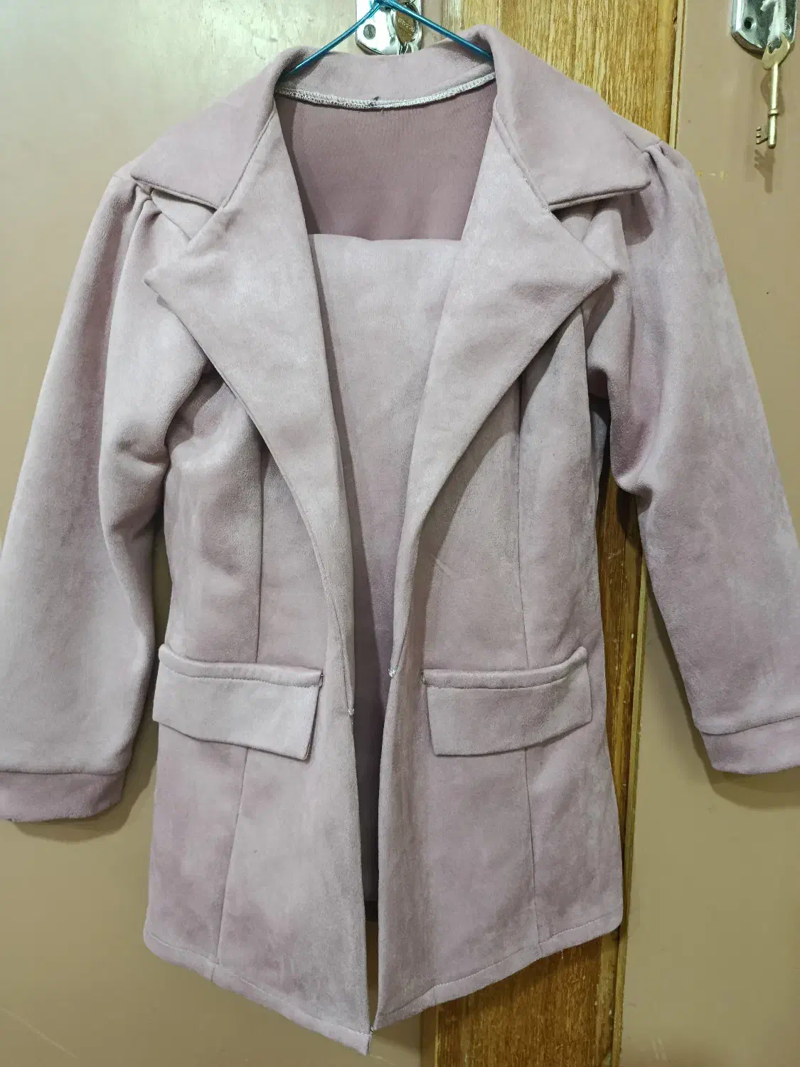 کت وشلواربچگونه|لباس|کازرون, |دیوار